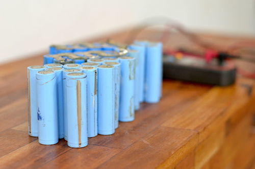啤酒杯上造電池 美噴涂鋰離子充電電池技術革新電池制造